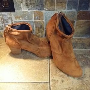 Qupid Brown (carmel) faux suede booties Zip back